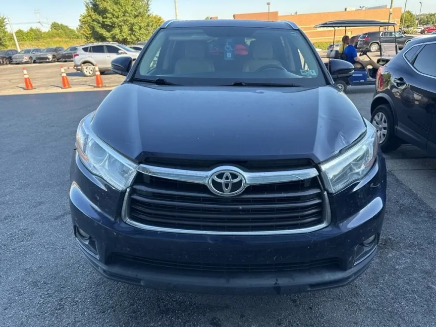 2014 Toyota Highlander XLE photo 1