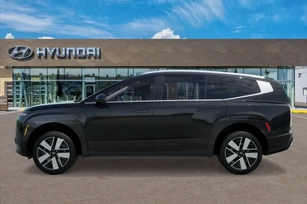 2026 Hyundai Ioniq SEL photo 1
