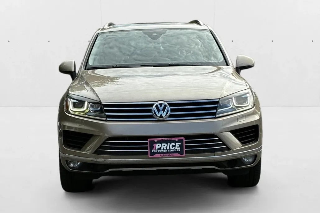 2016 Volkswagen Touareg VR6 Lux photo 1