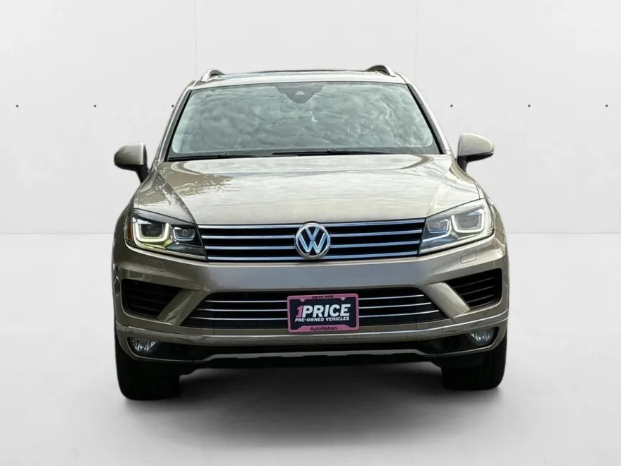 2016 Volkswagen Touareg VR6 Lux photo 1