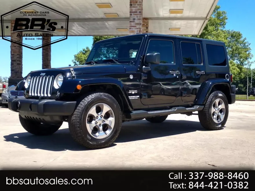 2016 Jeep Wrangler Unlimited Sahara photo 1