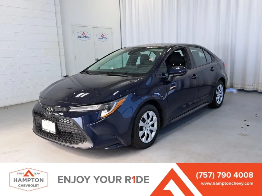 2022 Toyota Corolla LE photo 1