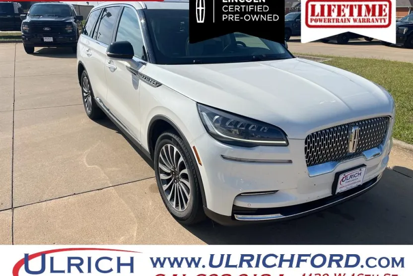 2023 Lincoln Aviator Standard photo 1