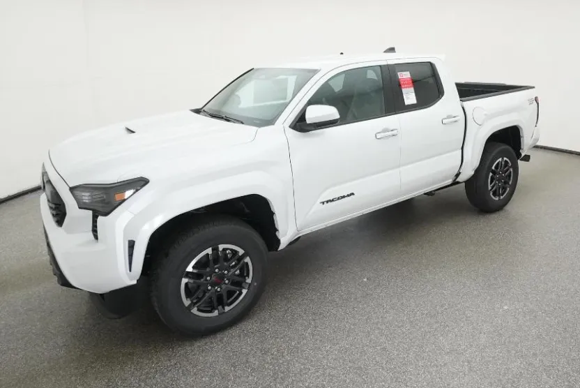 2025 Toyota Tacoma TRD Sport photo 1