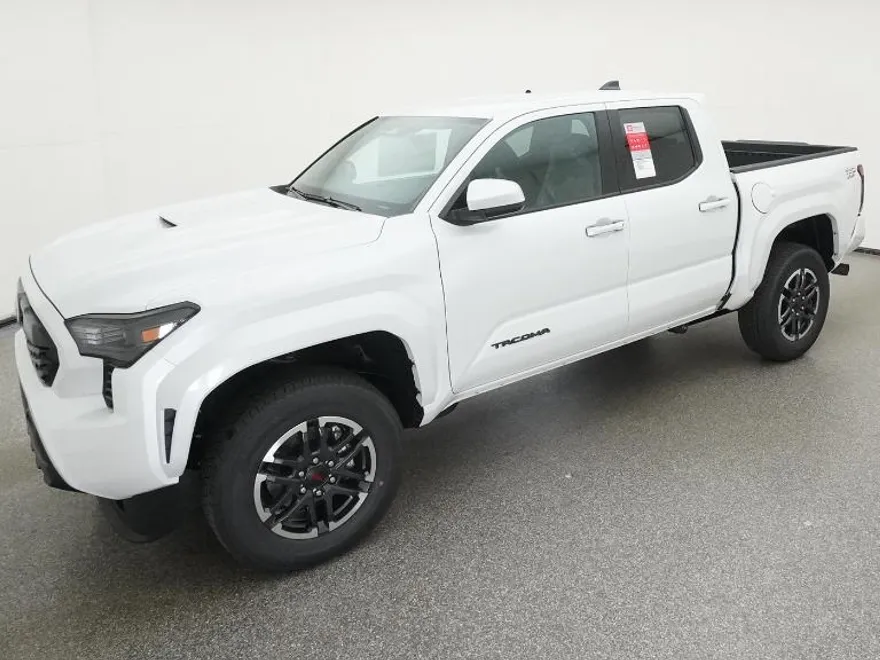 2025 Toyota Tacoma TRD Sport photo 1