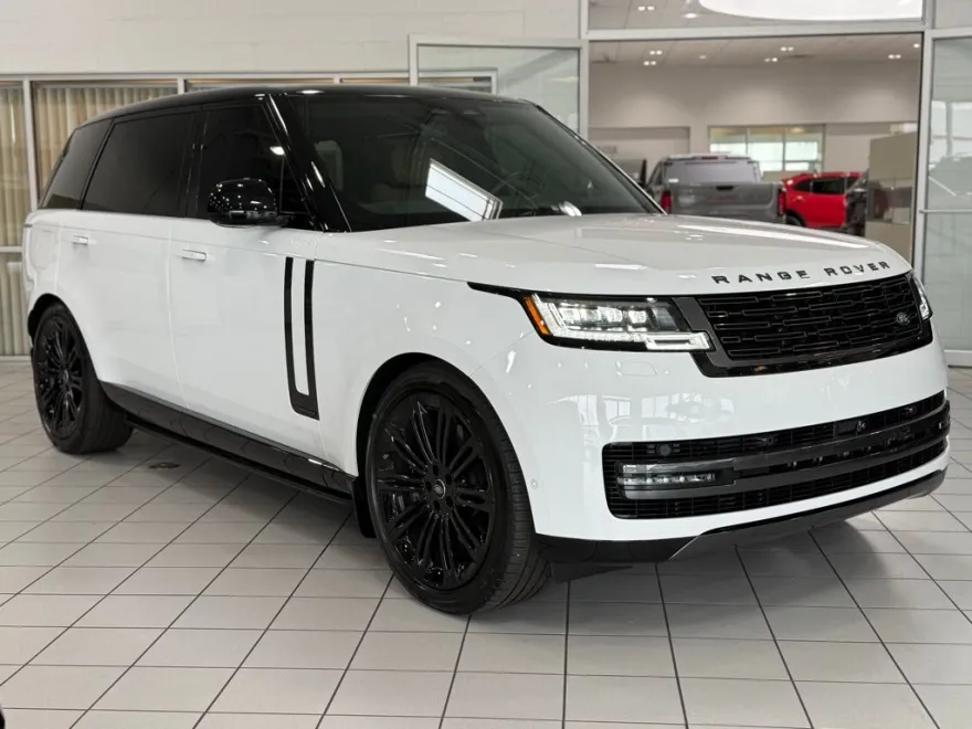 2025 Land Rover Range Rover Autobiography photo 1