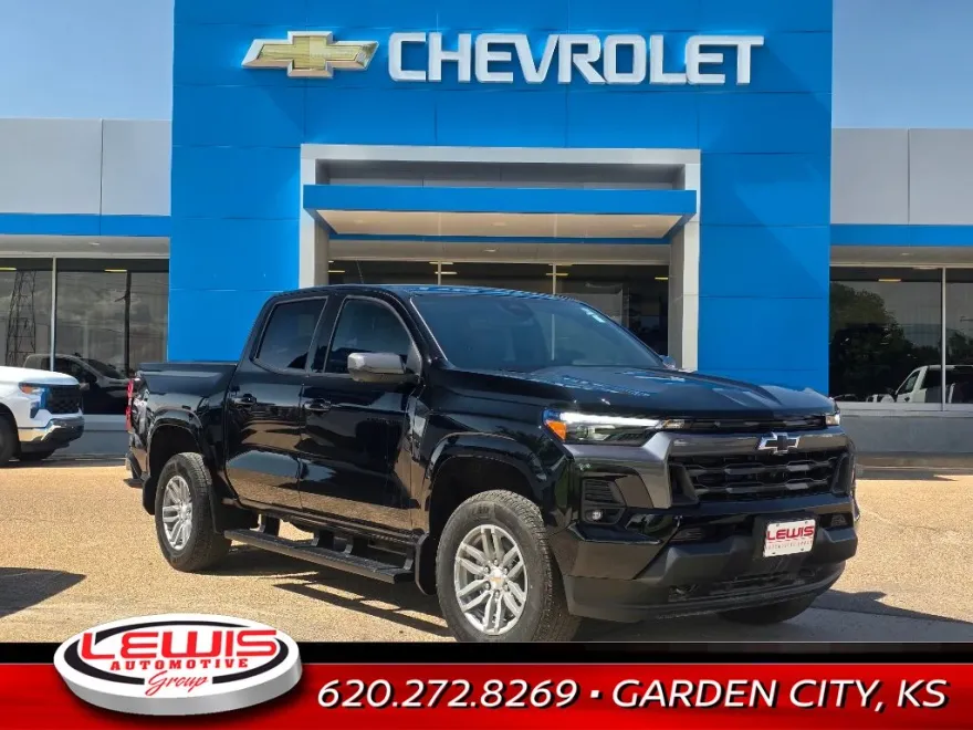 2025 Chevrolet Colorado Work Truck LT photo 1