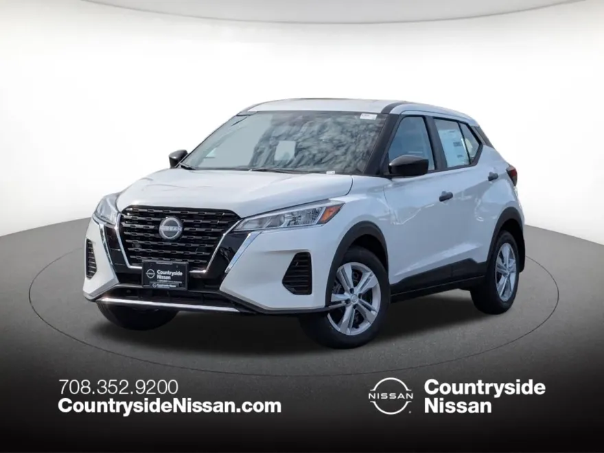 2025 Nissan Kicks Play S photo 1