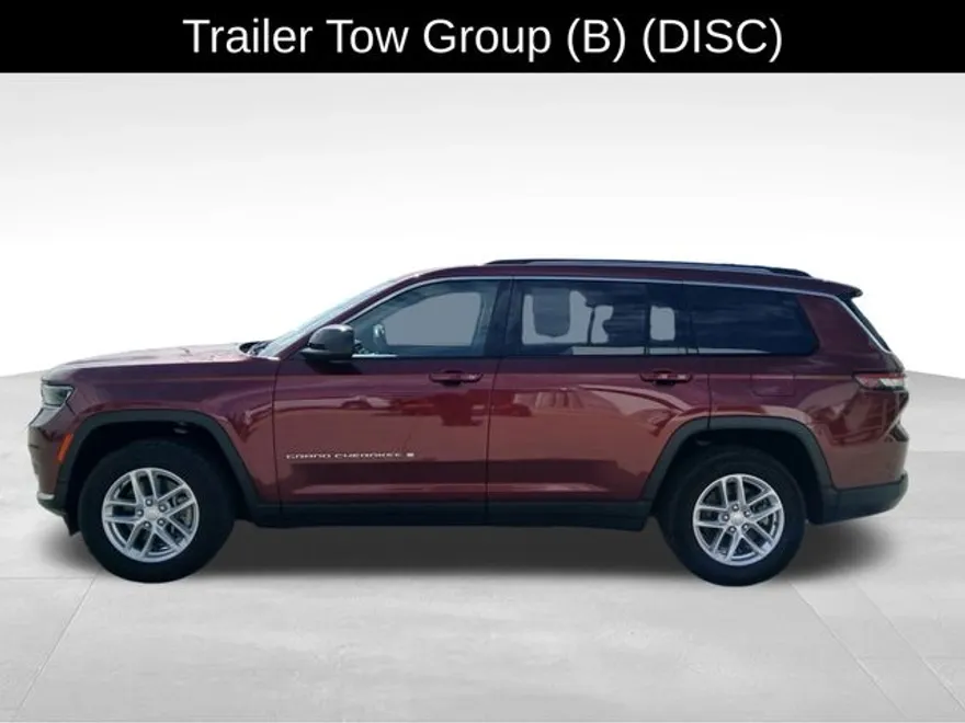 2023 Jeep Grand Cherokee Laredo photo 1