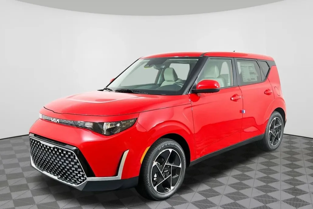 2025 Kia Soul EX photo 1