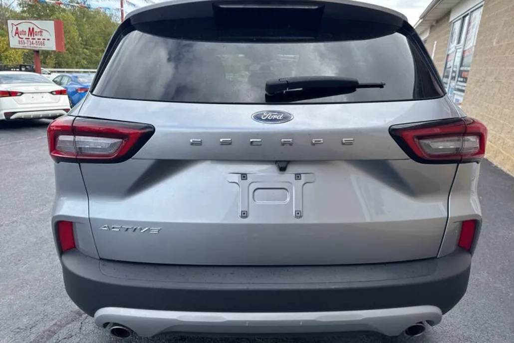 2024 Ford Escape Active photo 1