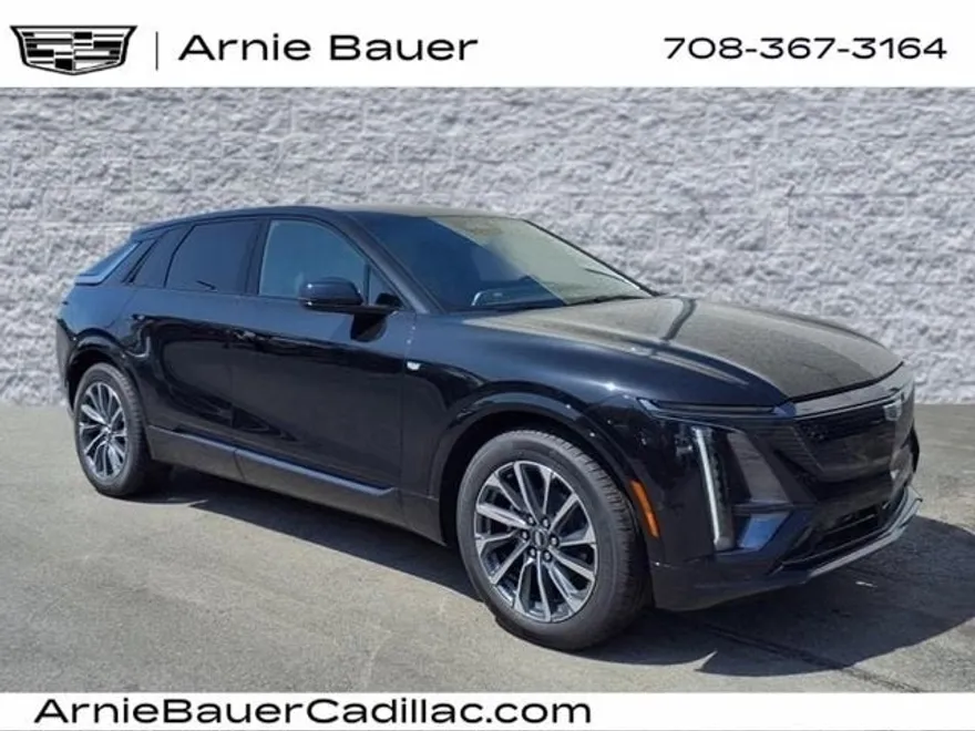 2025 Cadillac Lyriq Sport photo 1