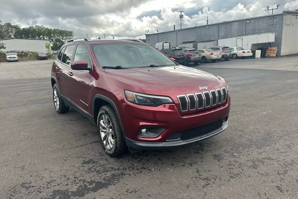 2019 Jeep Cherokee Latitude photo 1