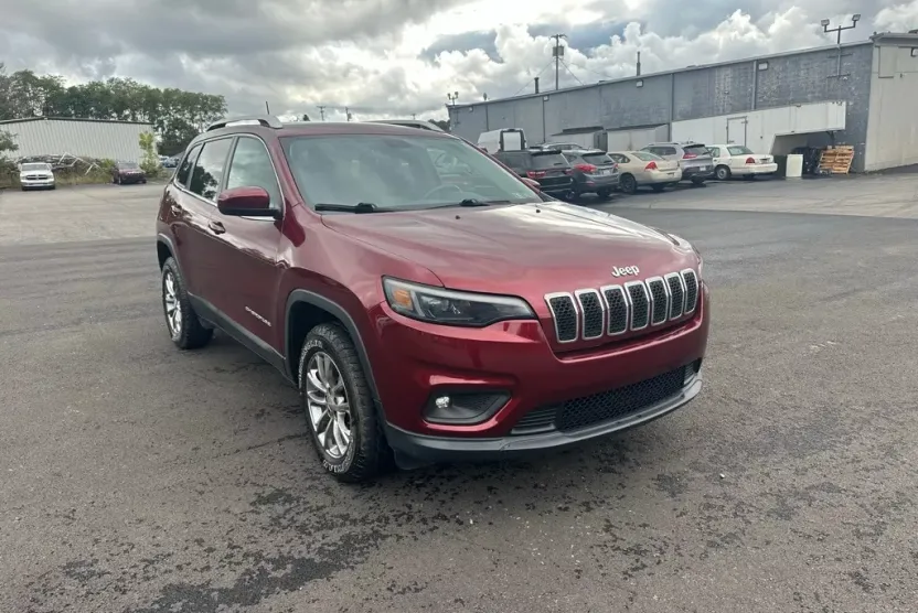 2019 Jeep Cherokee Latitude photo 1