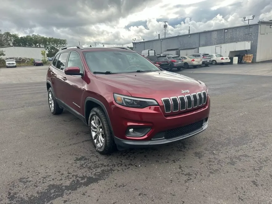 2019 Jeep Cherokee Latitude photo 1