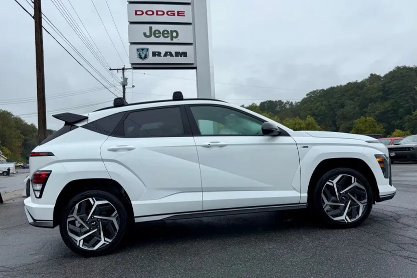 2025 Hyundai Kona N Line photo 1