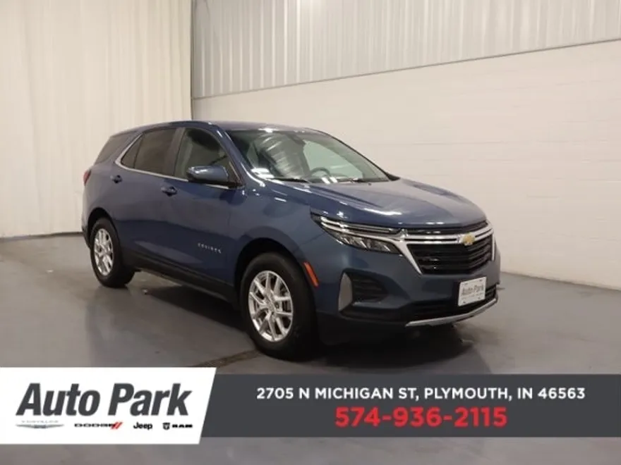 2024 Chevrolet Equinox LT photo 1