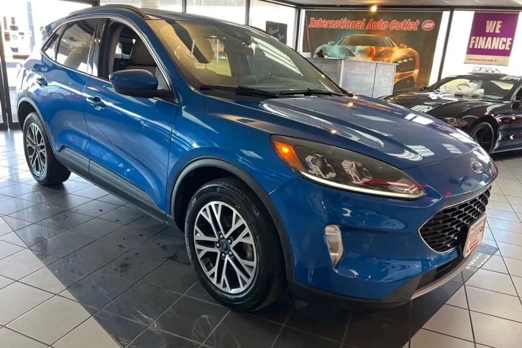 2020 Ford Escape Select photo 1