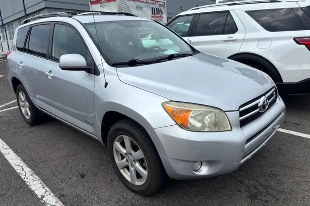 2007 Toyota RAV4 Limited photo 1