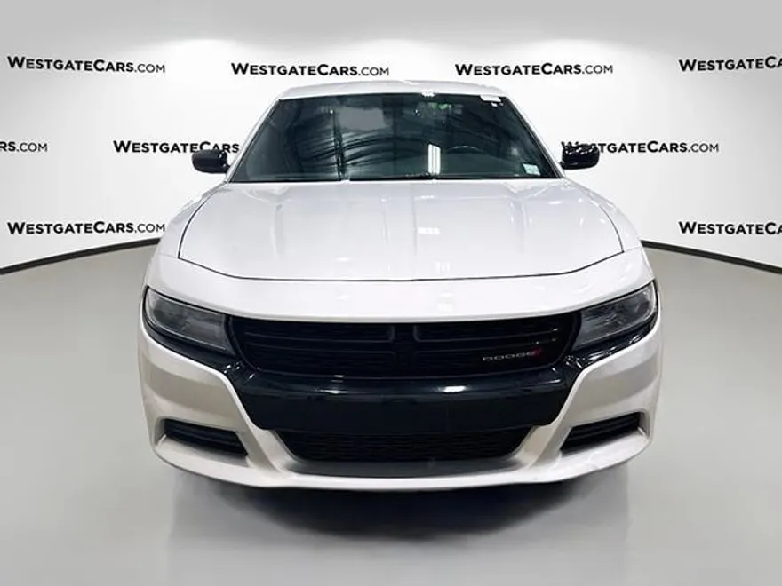 2019 Dodge Charger photo 1