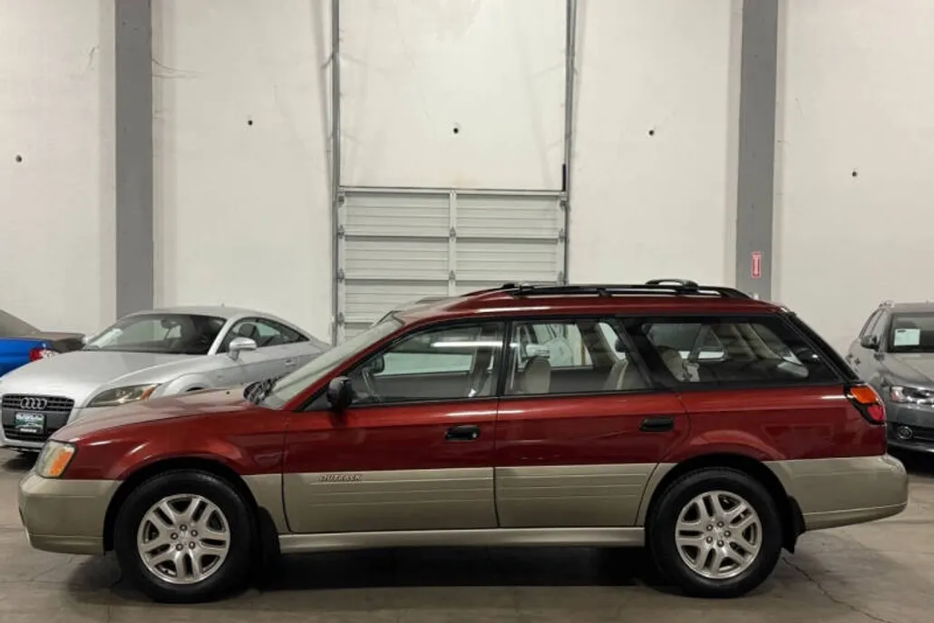 2002 Subaru Outback photo 1