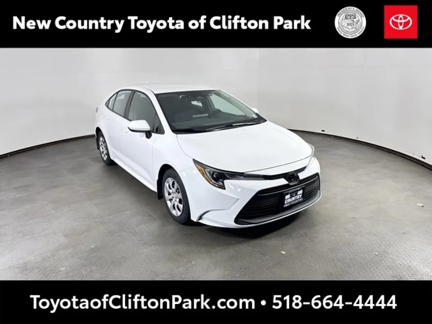 2024 Toyota Corolla LE photo 1
