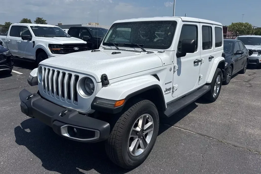 2018 Jeep Wrangler Unlimited Sahara photo 1