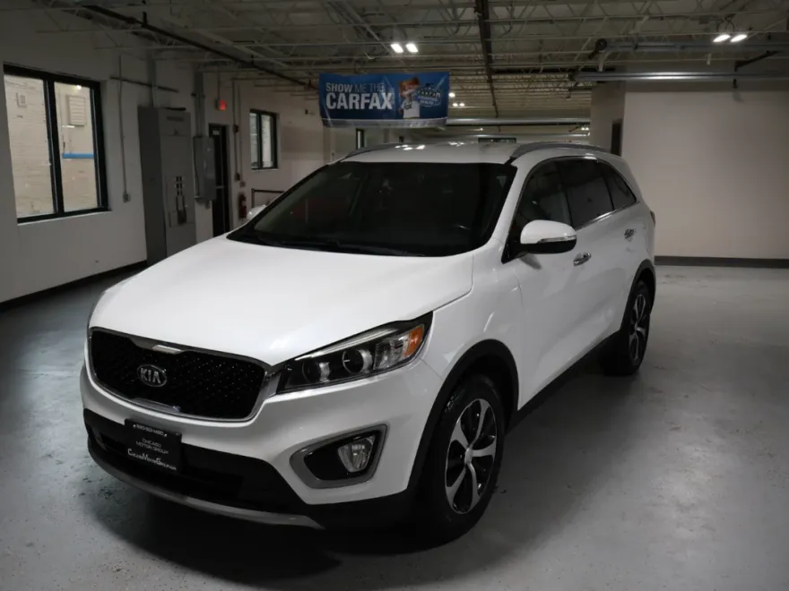 2017 Kia Sorento EX photo 1