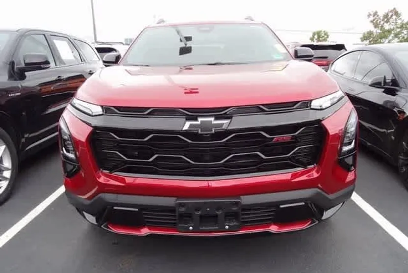 2025 Chevrolet Equinox RS photo 1
