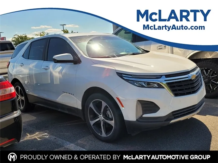 2023 Chevrolet Equinox LT photo 1