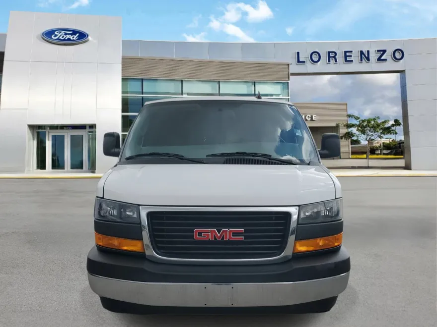 2023 Gmc Savana 2500 Cargo photo 1