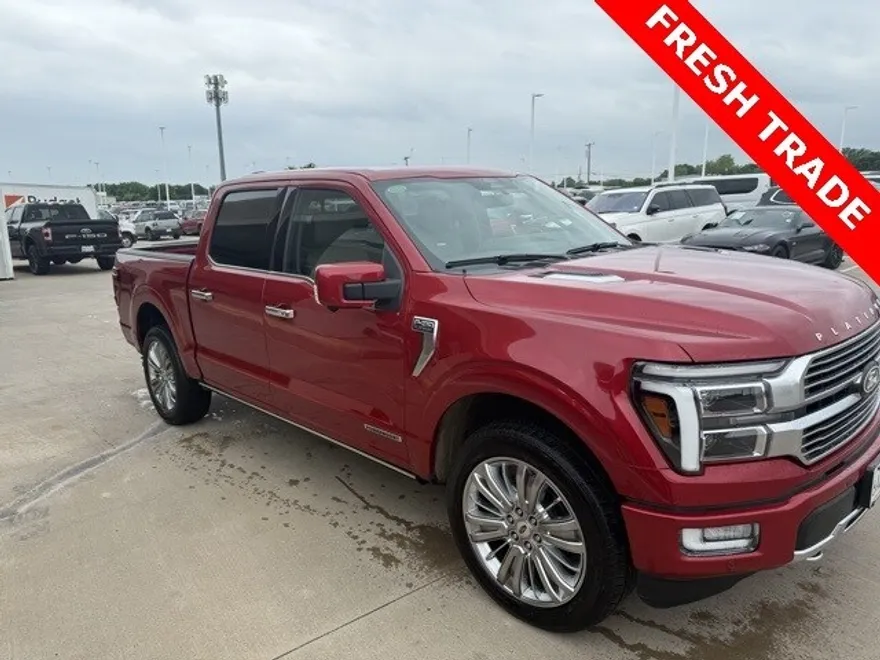 2024 Ford F-150 Platinum photo 1