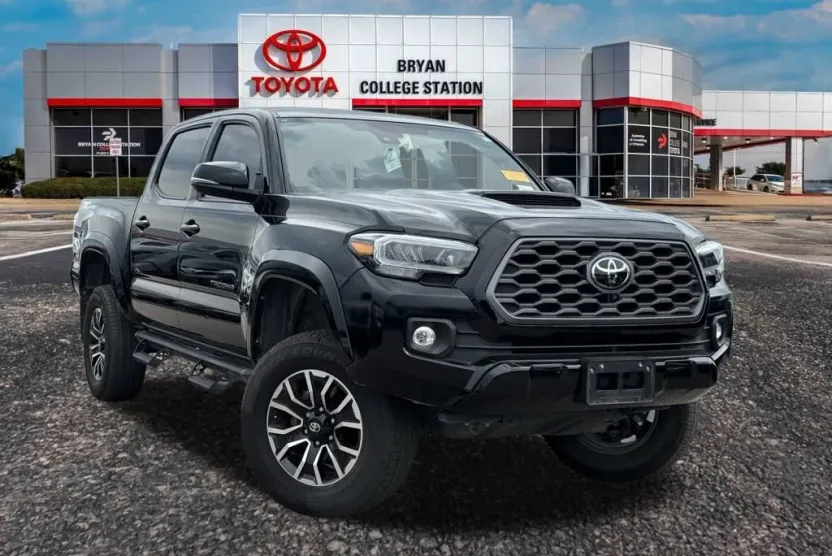 2023 Toyota Tacoma TRD Sport V6 photo 1