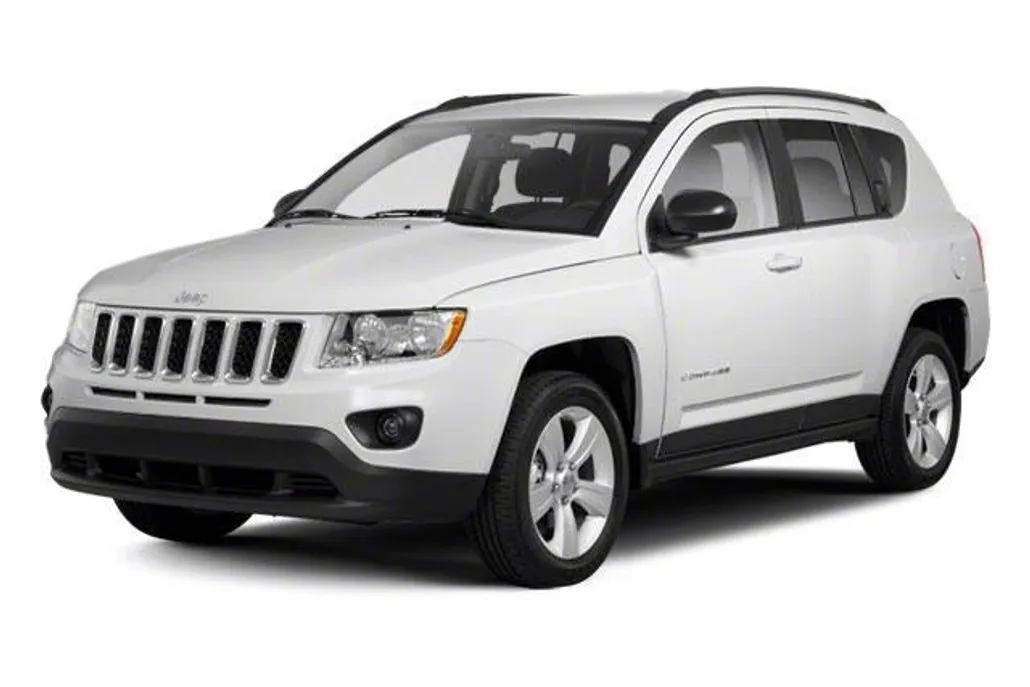 2013 Jeep Compass Latitude photo 1