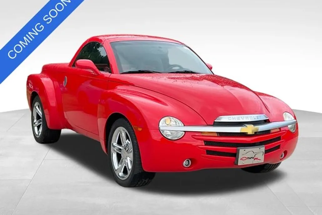 2004 Chevrolet SSR Base photo 1