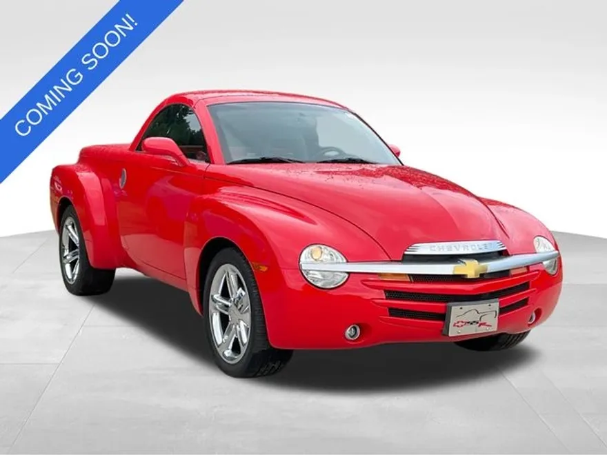 2004 Chevrolet SSR Base photo 1