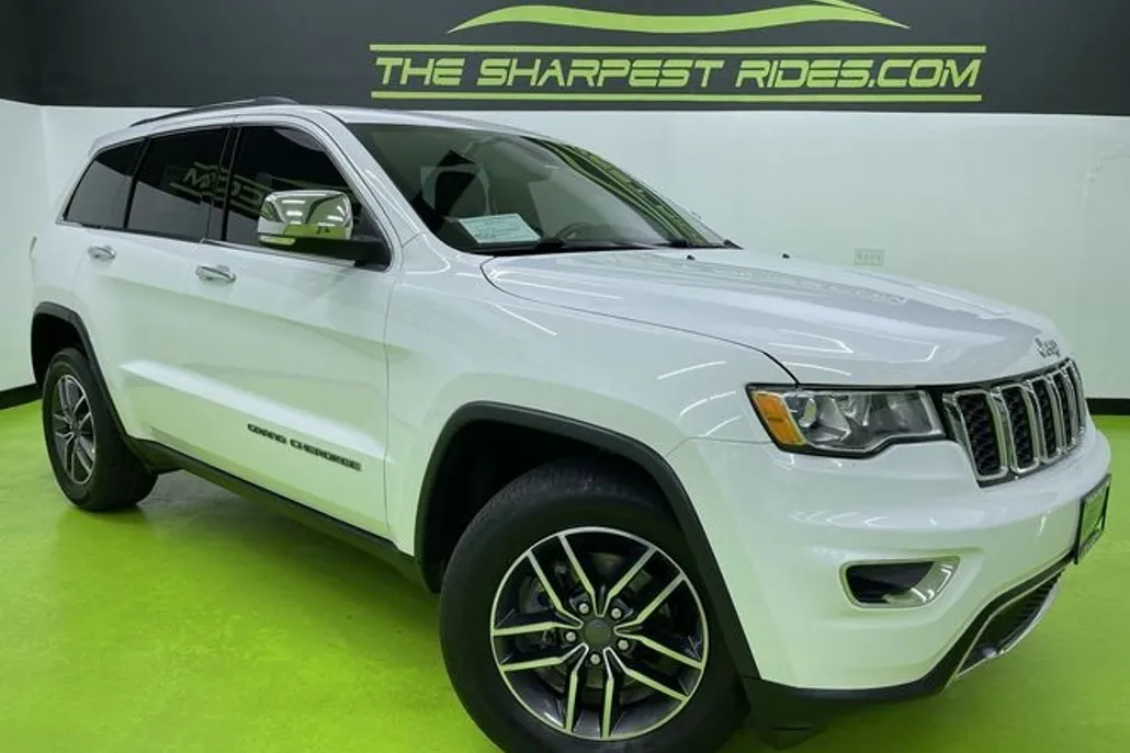 2023 Jeep Grand Cherokee Laredo Altitude photo 1