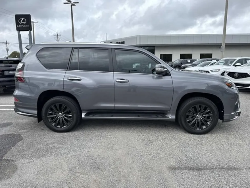 2023 Lexus GX 460 Premium photo 1