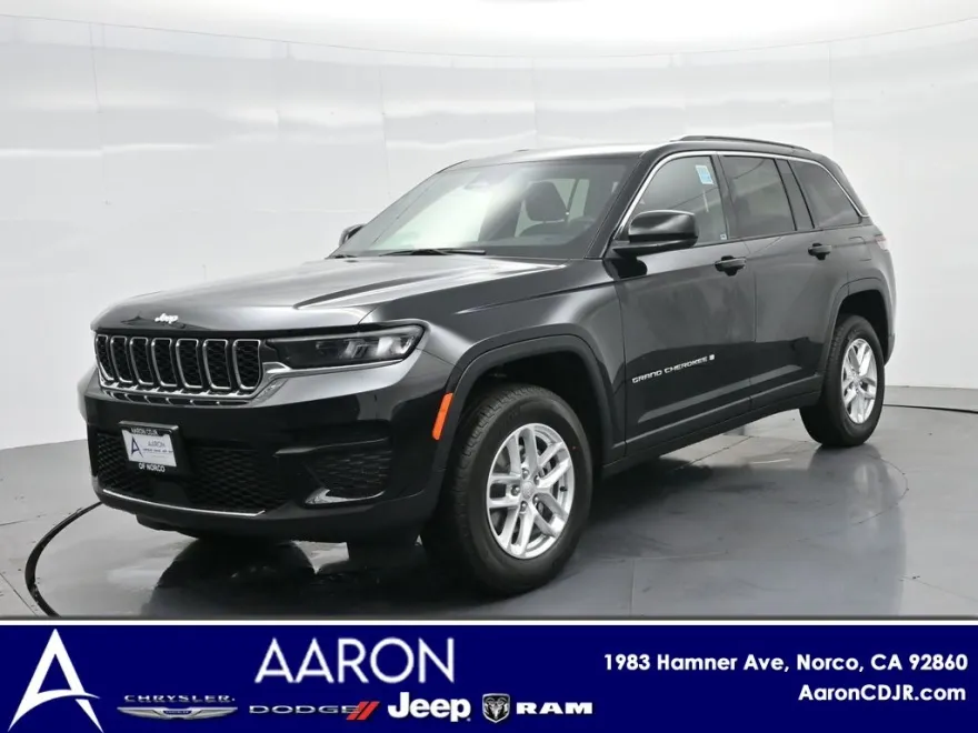 2025 Jeep Grand Cherokee Laredo X photo 1