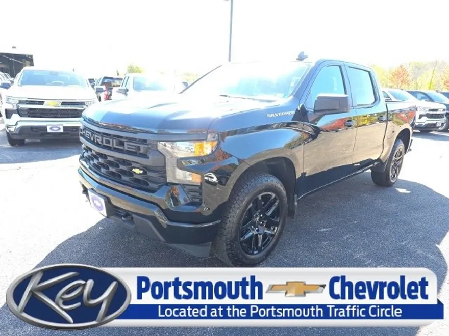 2022 Chevrolet Silverado 1500 Custom photo 1