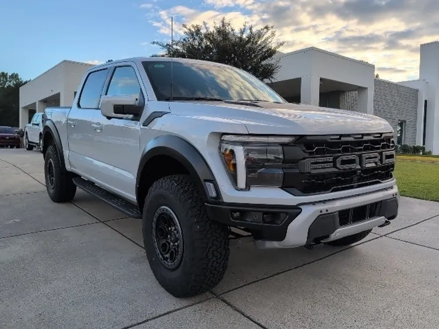2025 Ford F-150 Raptor photo 1