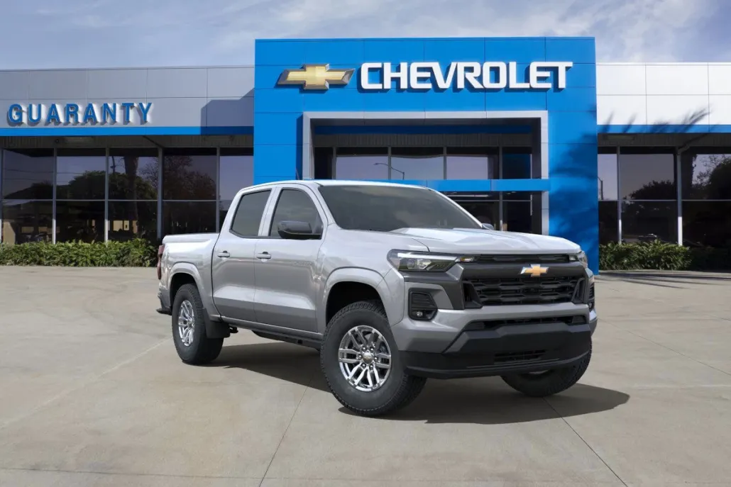 2025 Chevrolet Colorado Work Truck LT photo 1
