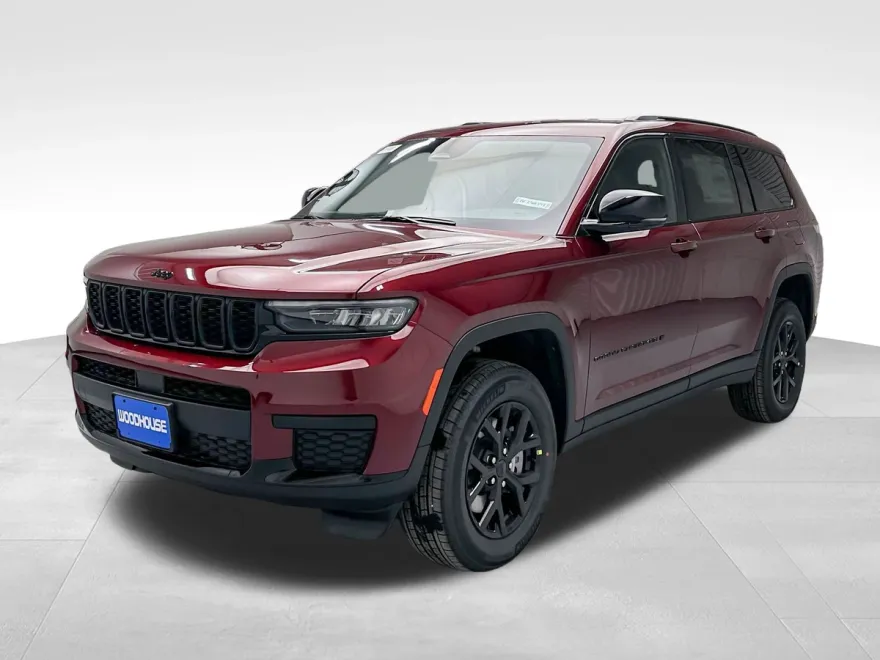 2025 Jeep Grand Cherokee Altitude photo 1