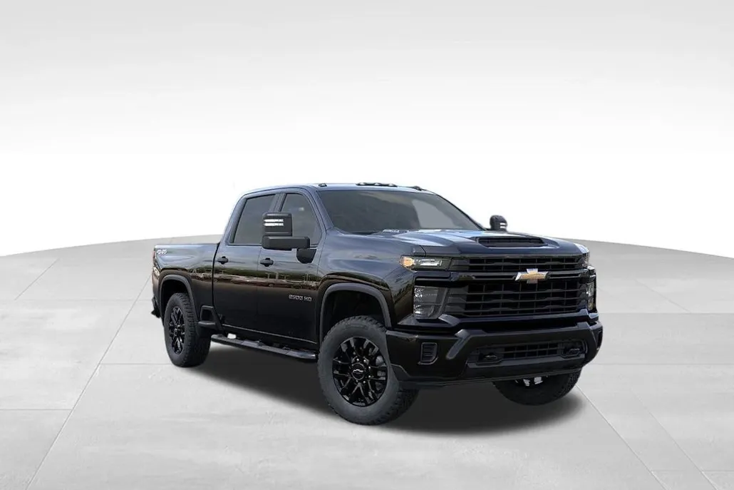 2025 Chevrolet Silverado 2500HD Custom photo 1