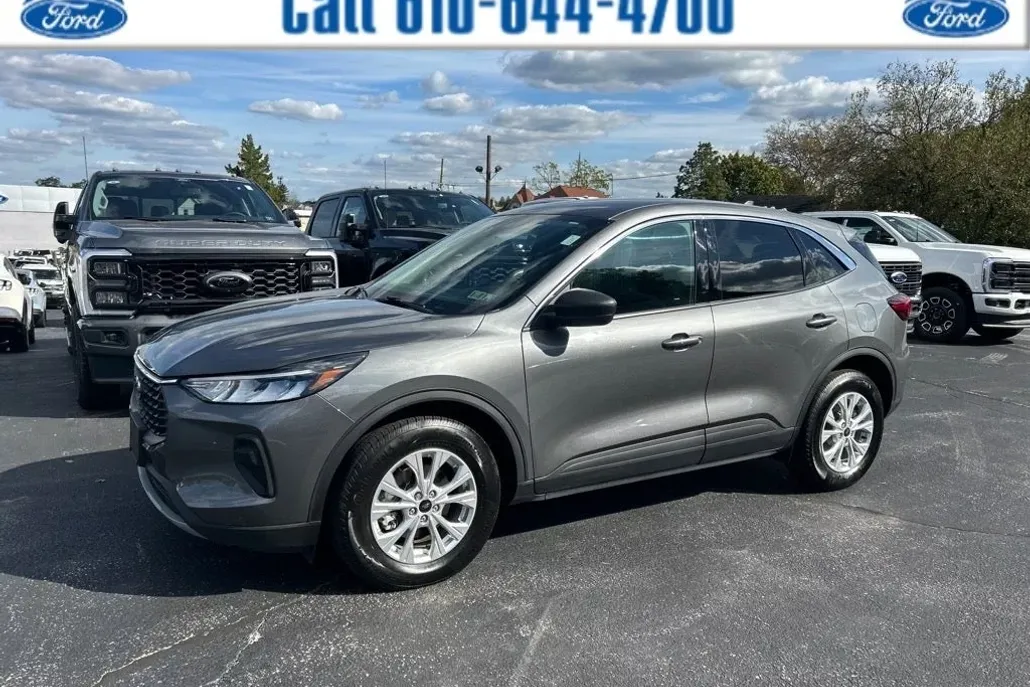 2023 Ford Escape Active photo 1