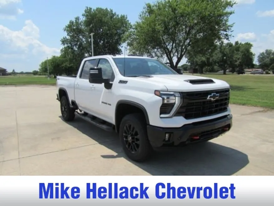 2025 Chevrolet Silverado 2500HD LT photo 1