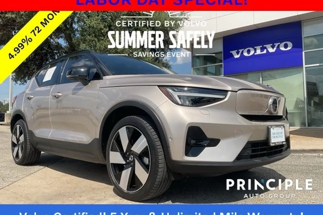 2023 Volvo XC40 Recharge Ultimate photo 1