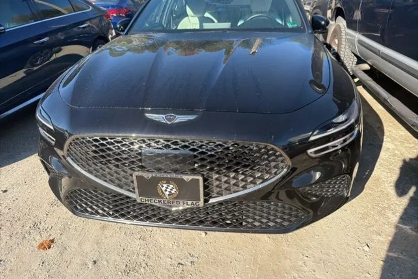 2025 Genesis G70 2.5T photo 1