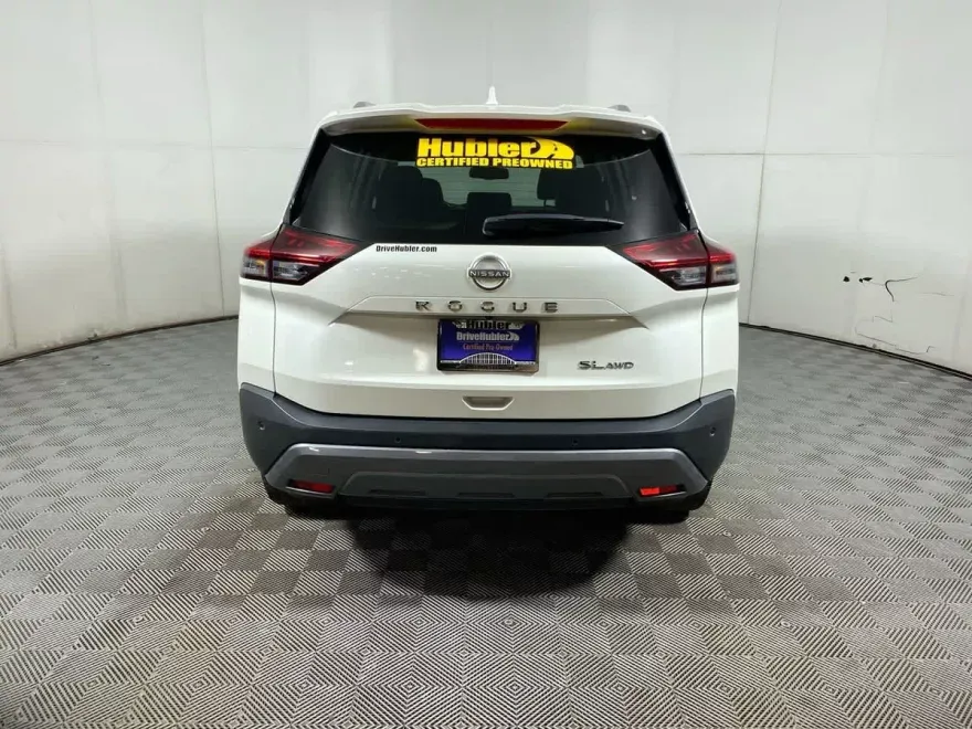 2023 Nissan Rogue SL photo 1