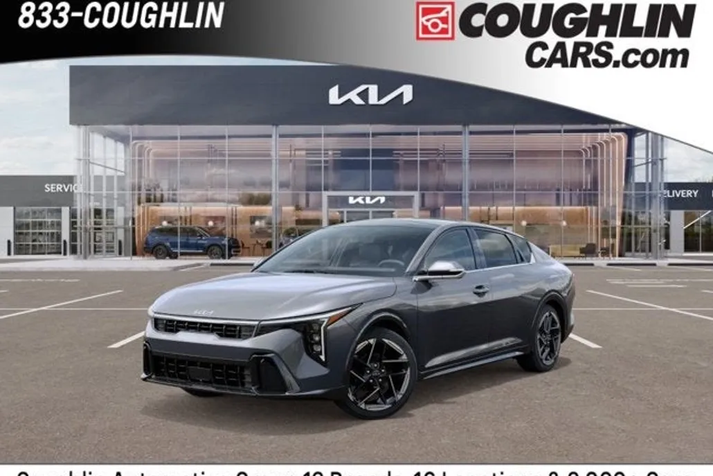 2025 Kia K4 GT-Line photo 1